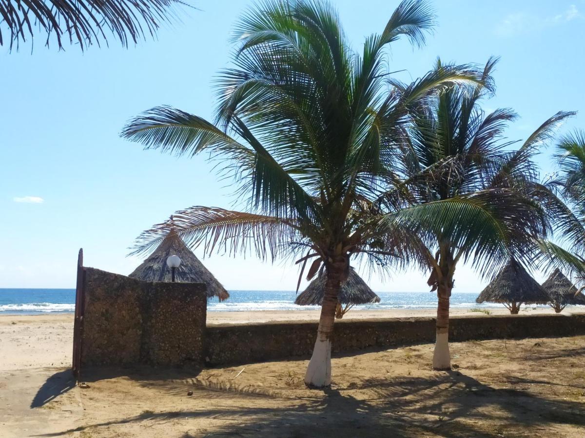 Karibuni Jeds Villas 85 & 86 Mambrui Exterior foto