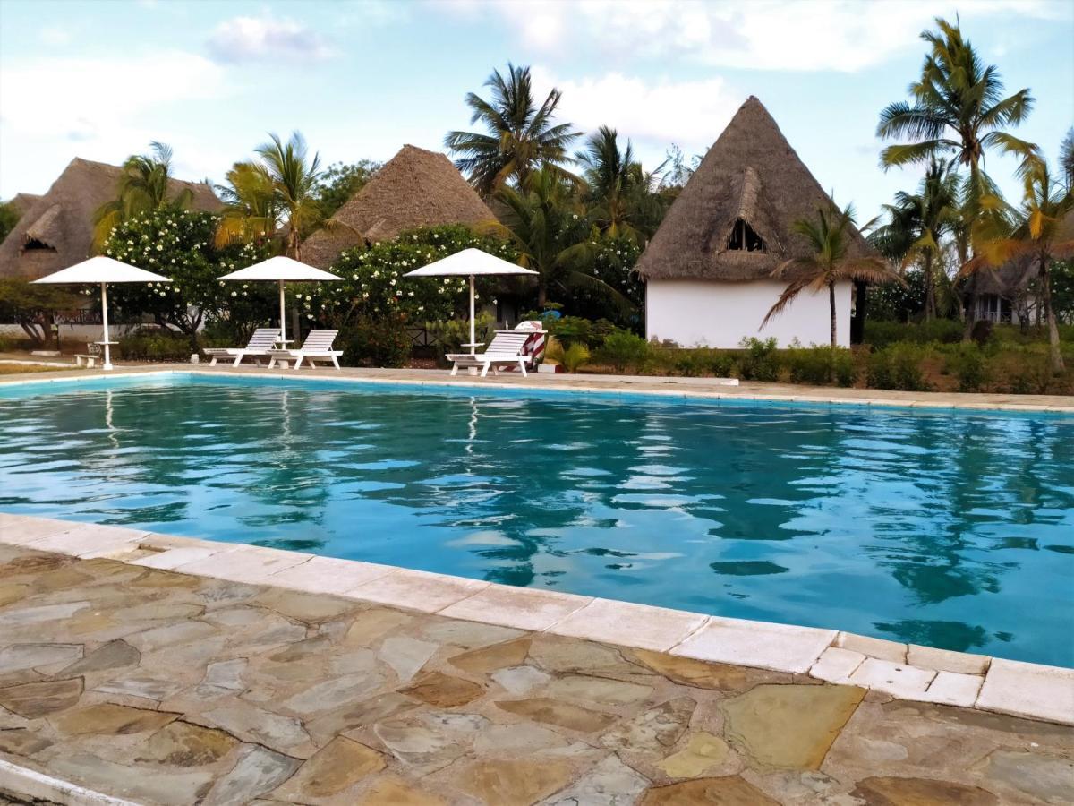 Karibuni Jeds Villas 85 & 86 Mambrui Exterior foto