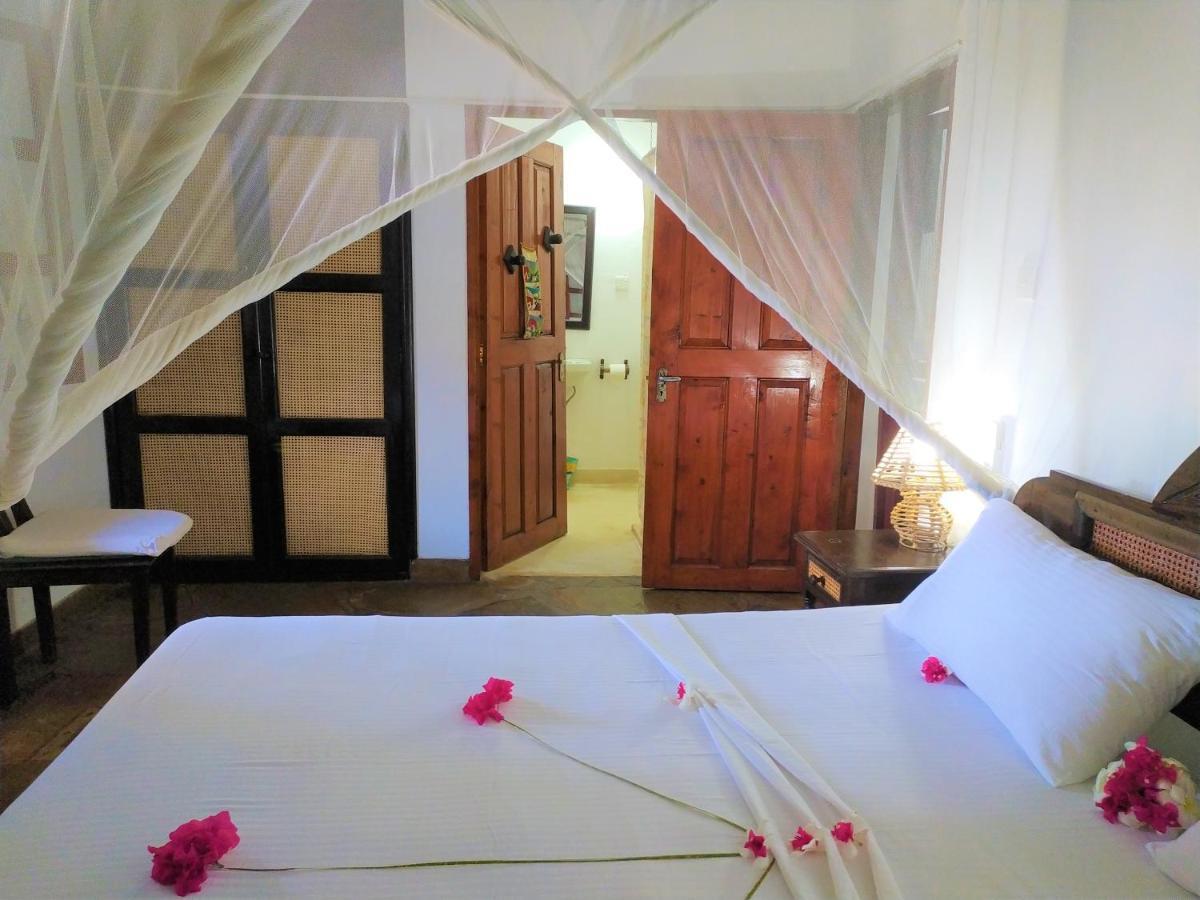 Karibuni Jeds Villas 85 & 86 Mambrui Exterior foto