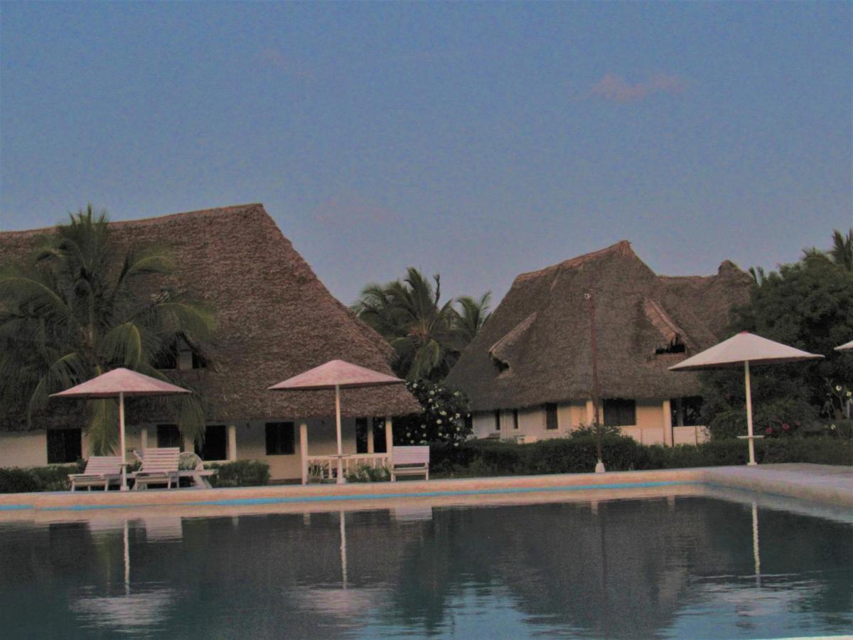 Karibuni Jeds Villas 85 & 86 Mambrui Exterior foto