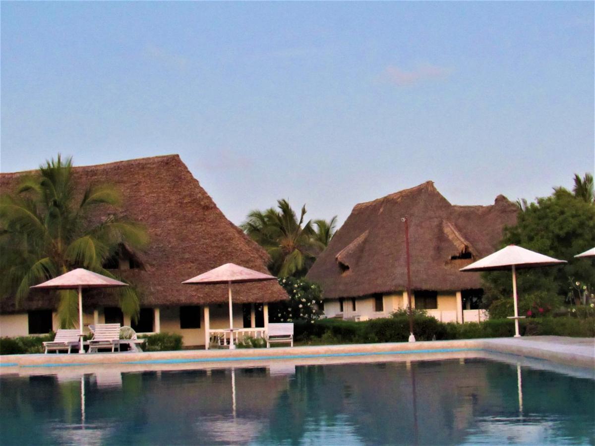 Karibuni Jeds Villas 85 & 86 Mambrui Exterior foto