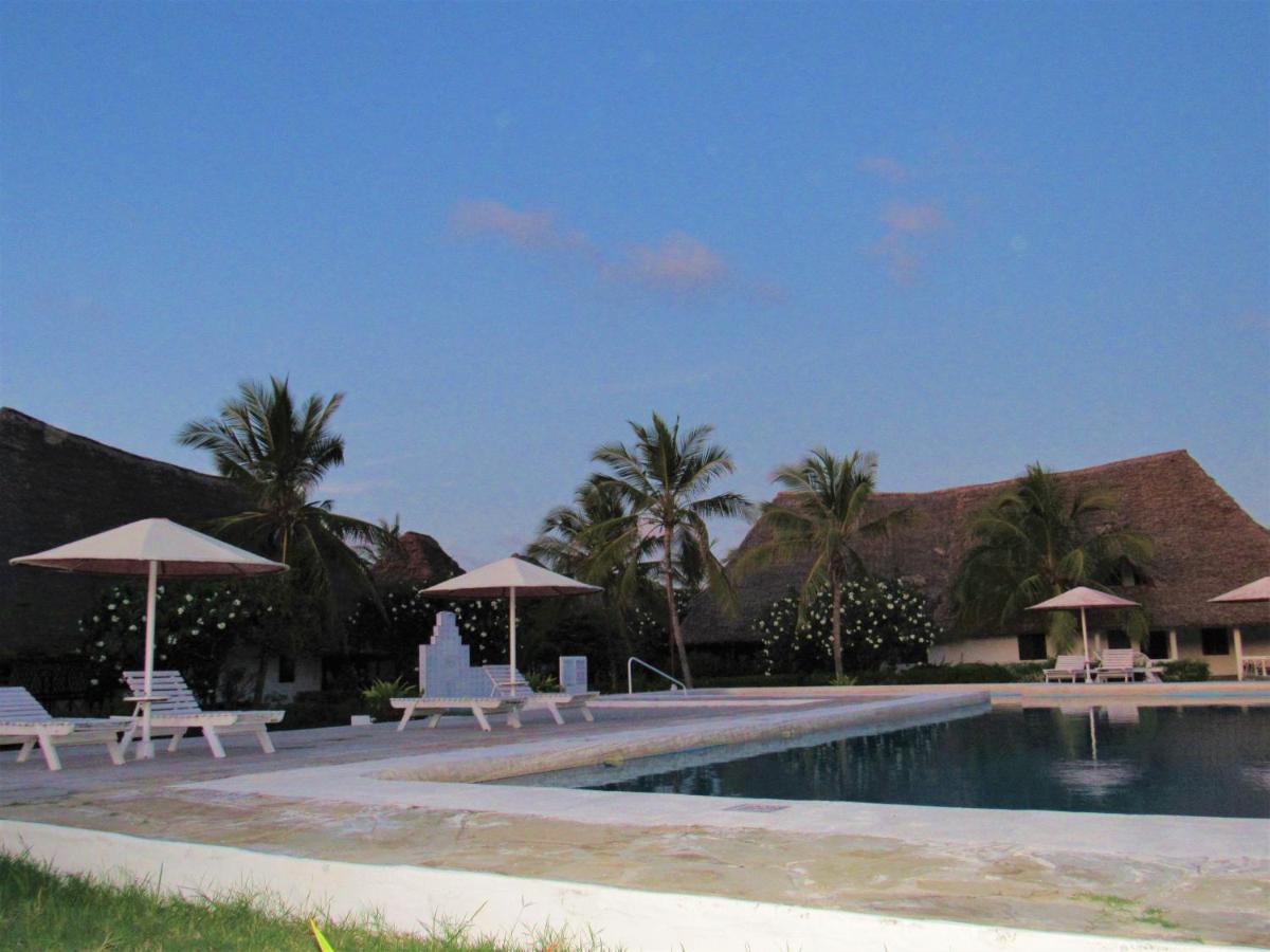 Karibuni Jeds Villas 85 & 86 Mambrui Exterior foto