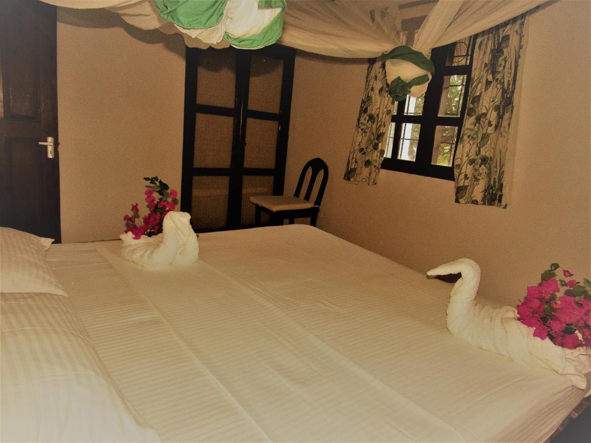 Karibuni Jeds Villas 85 & 86 Mambrui Exterior foto