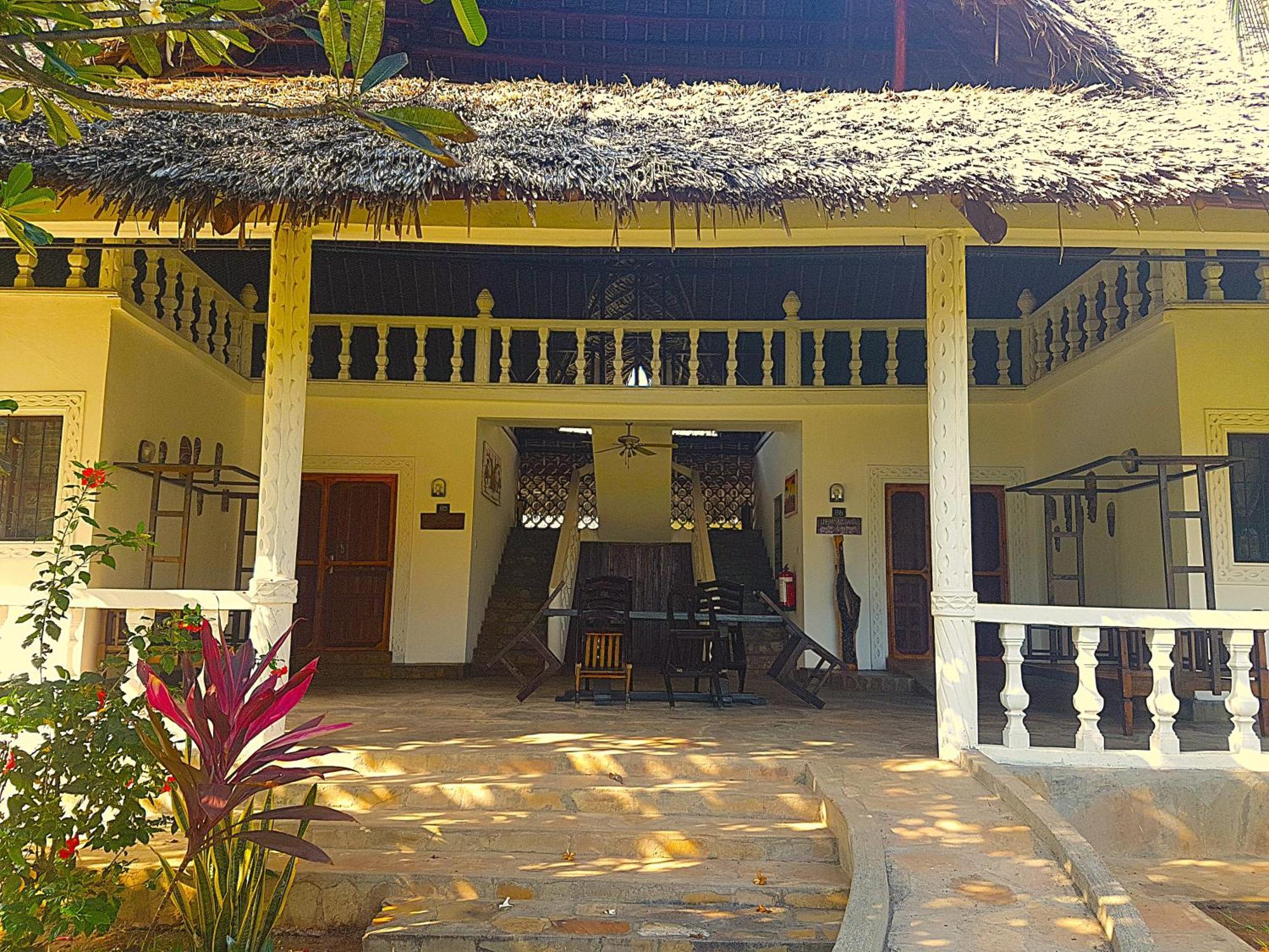Karibuni Jeds Villas 85 & 86 Mambrui Exterior foto